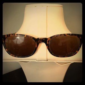 MOSCHINO SUN GLASSES